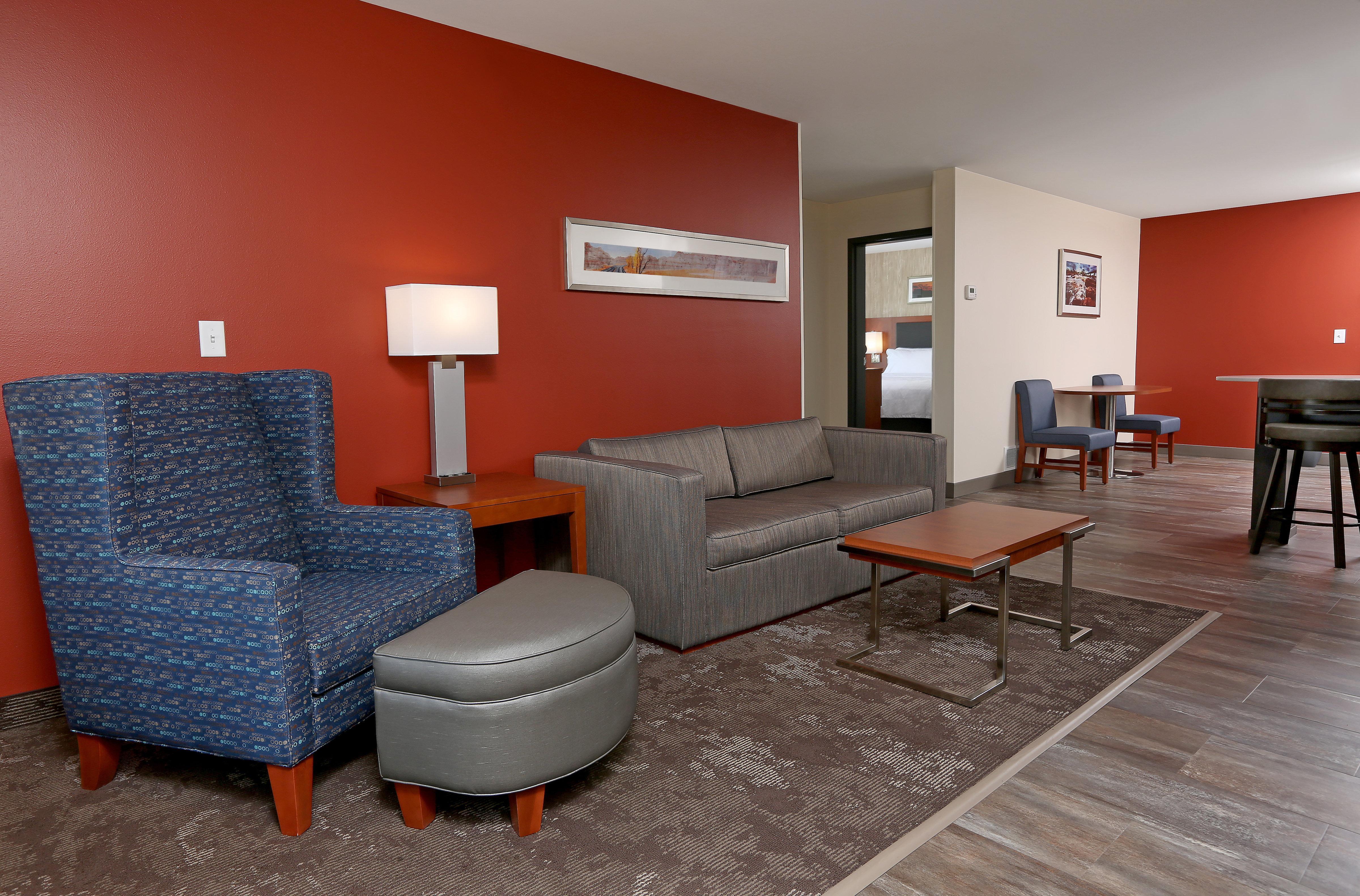 Holiday Inn & Suites Sioux Falls - Airport By Ihg Экстерьер фото