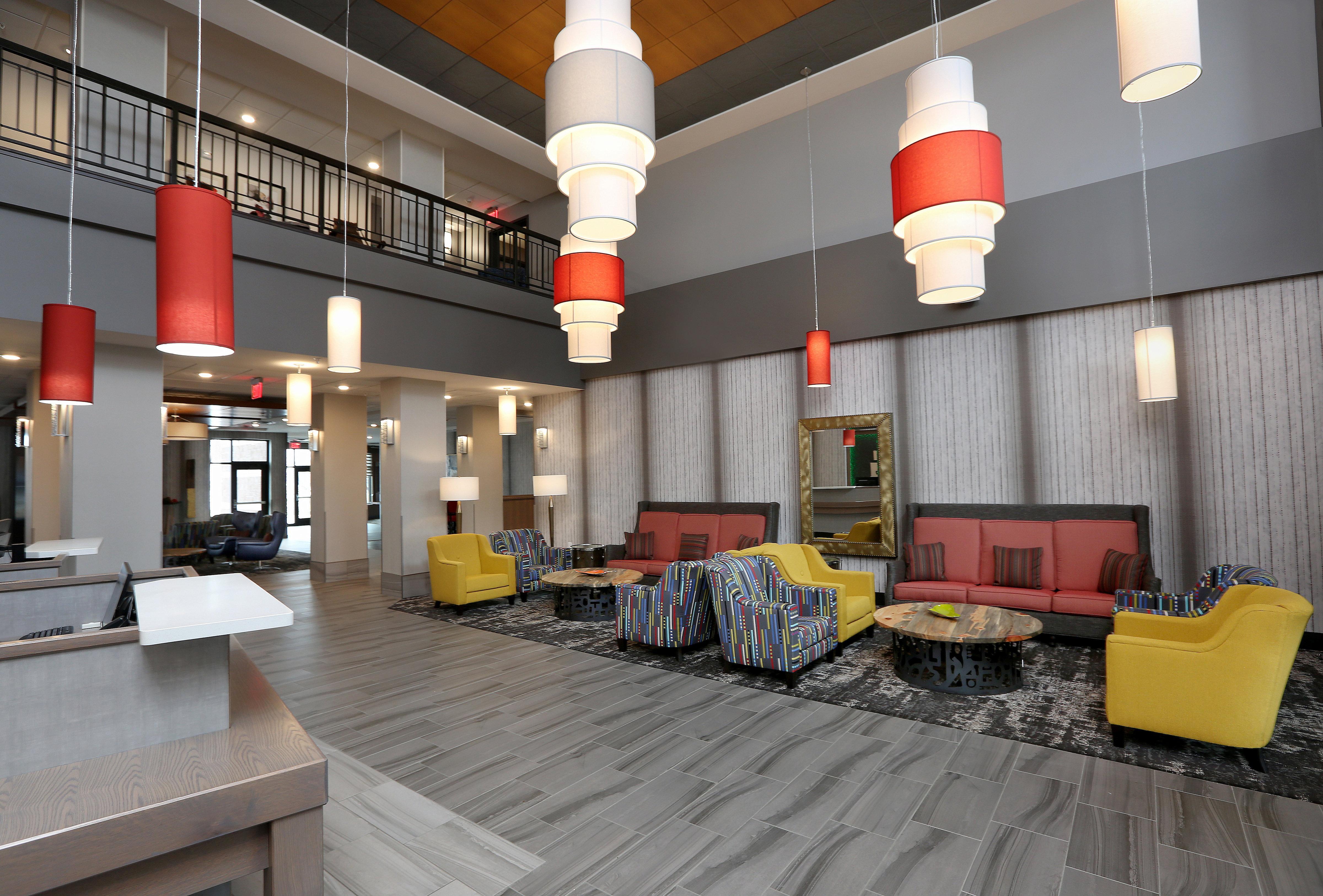 Holiday Inn & Suites Sioux Falls - Airport By Ihg Экстерьер фото